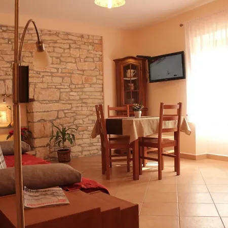 Milan Istra Apartament Režanci